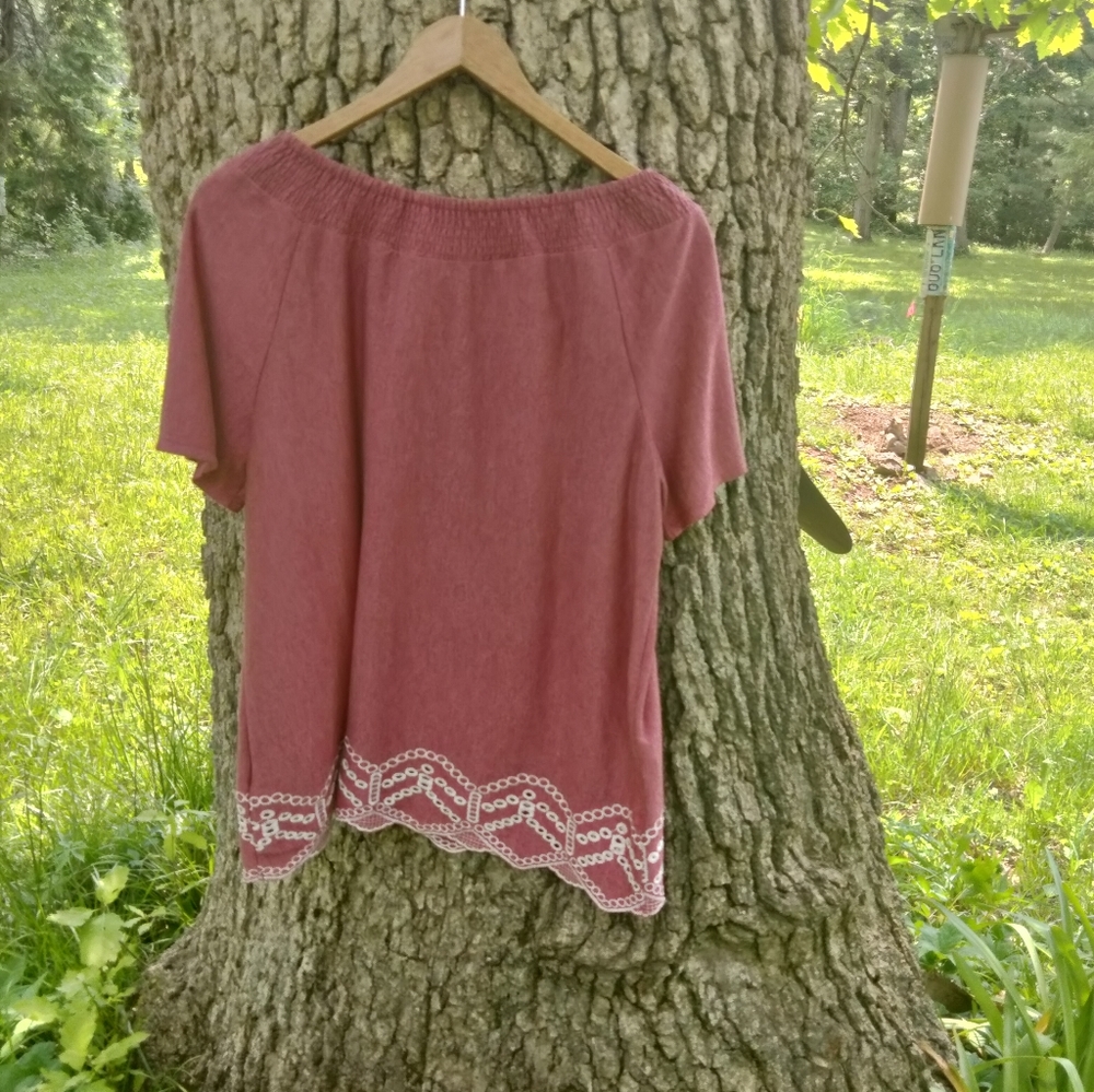 ⬇️ Price Drop!⬇️Fever Blouse in size M - Picture 2 of 4
